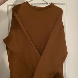 mens brown columbia crew neck size L, in great condition